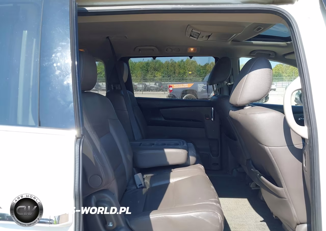 2015 Honda Odyssey Touring-Touring Elite VIN:5FNRL5H91FB040483 - 8