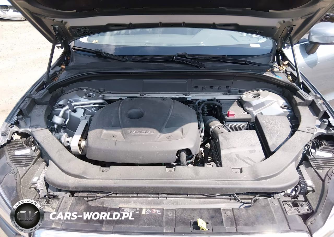 2018 Volvo Xc60 T5 Momentum VIN:LYV102RK5JB097365 - 10