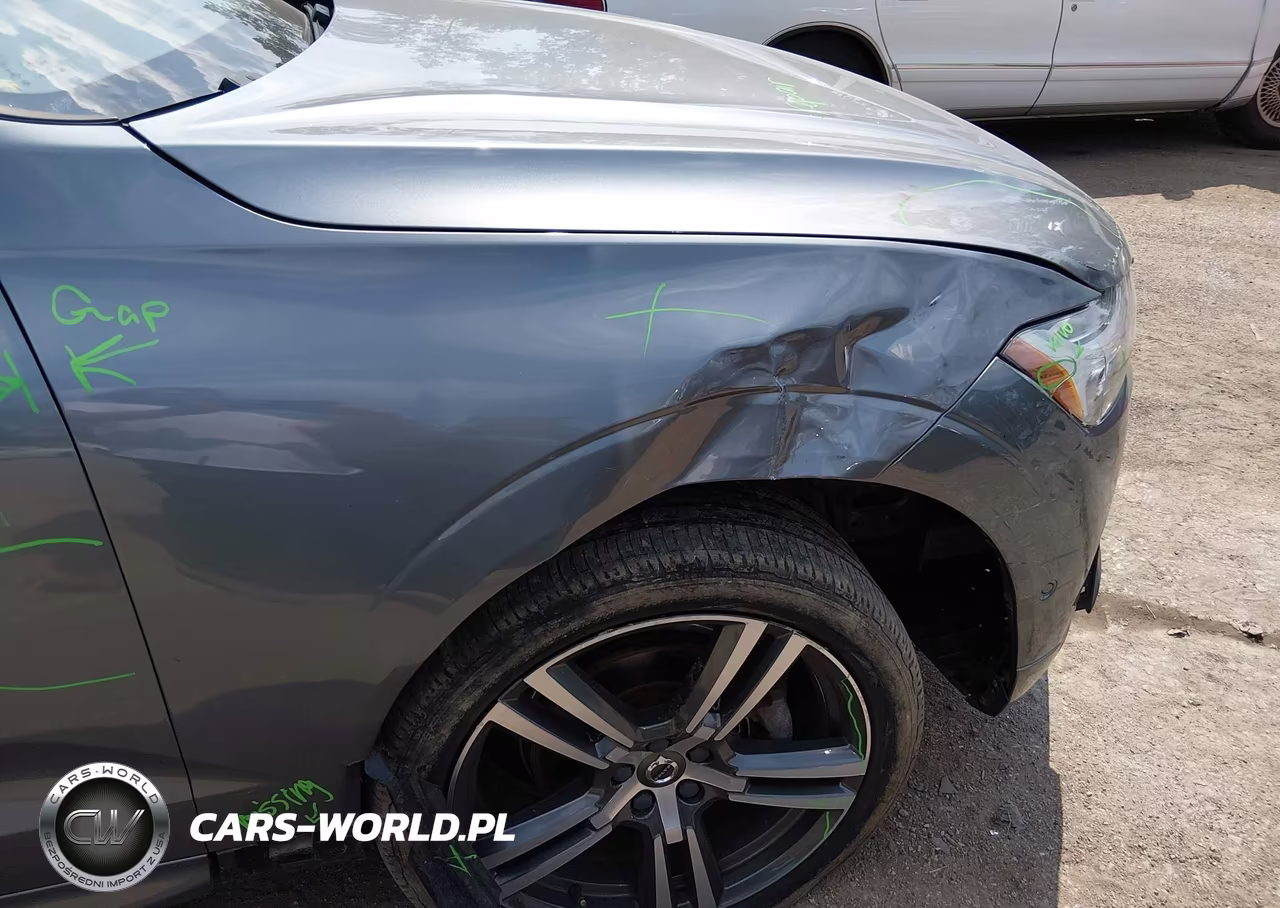 2018 Volvo Xc60 T5 Momentum VIN:LYV102RK5JB097365 - 6