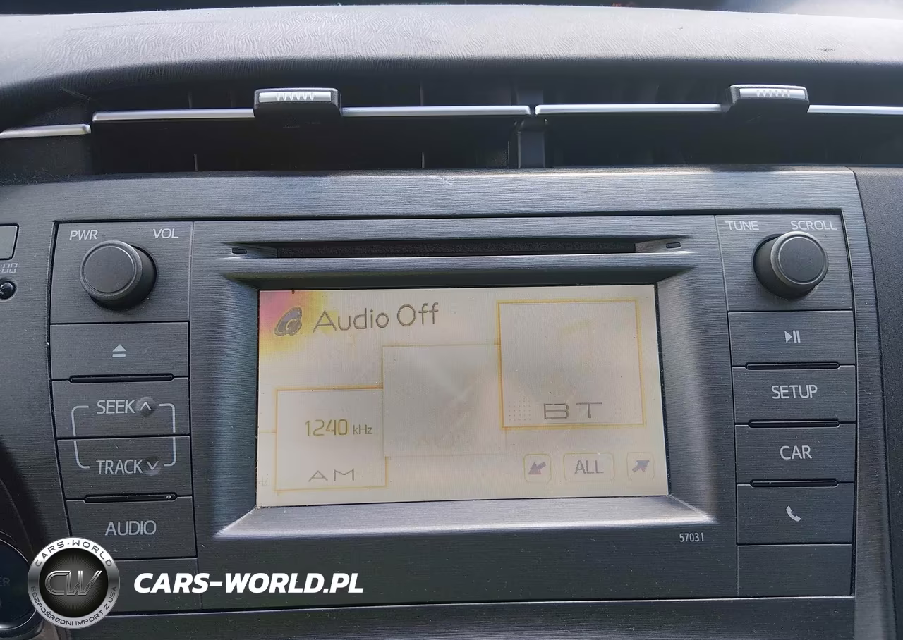 2012 Toyota Prius Two VIN:JTDKN3DU8C5415065 - 17