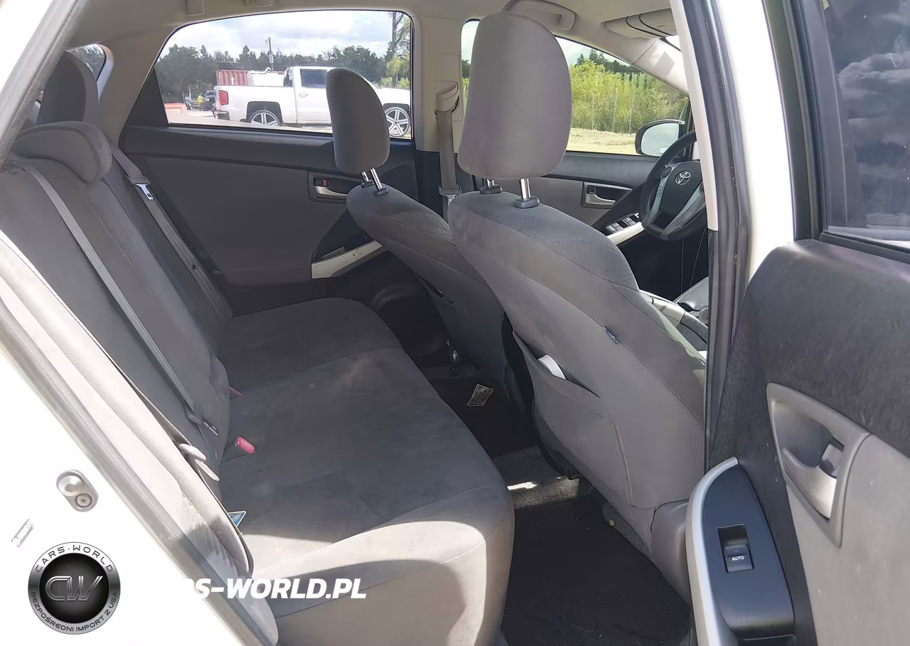 2012 Toyota Prius Two VIN:JTDKN3DU8C5415065 - 8