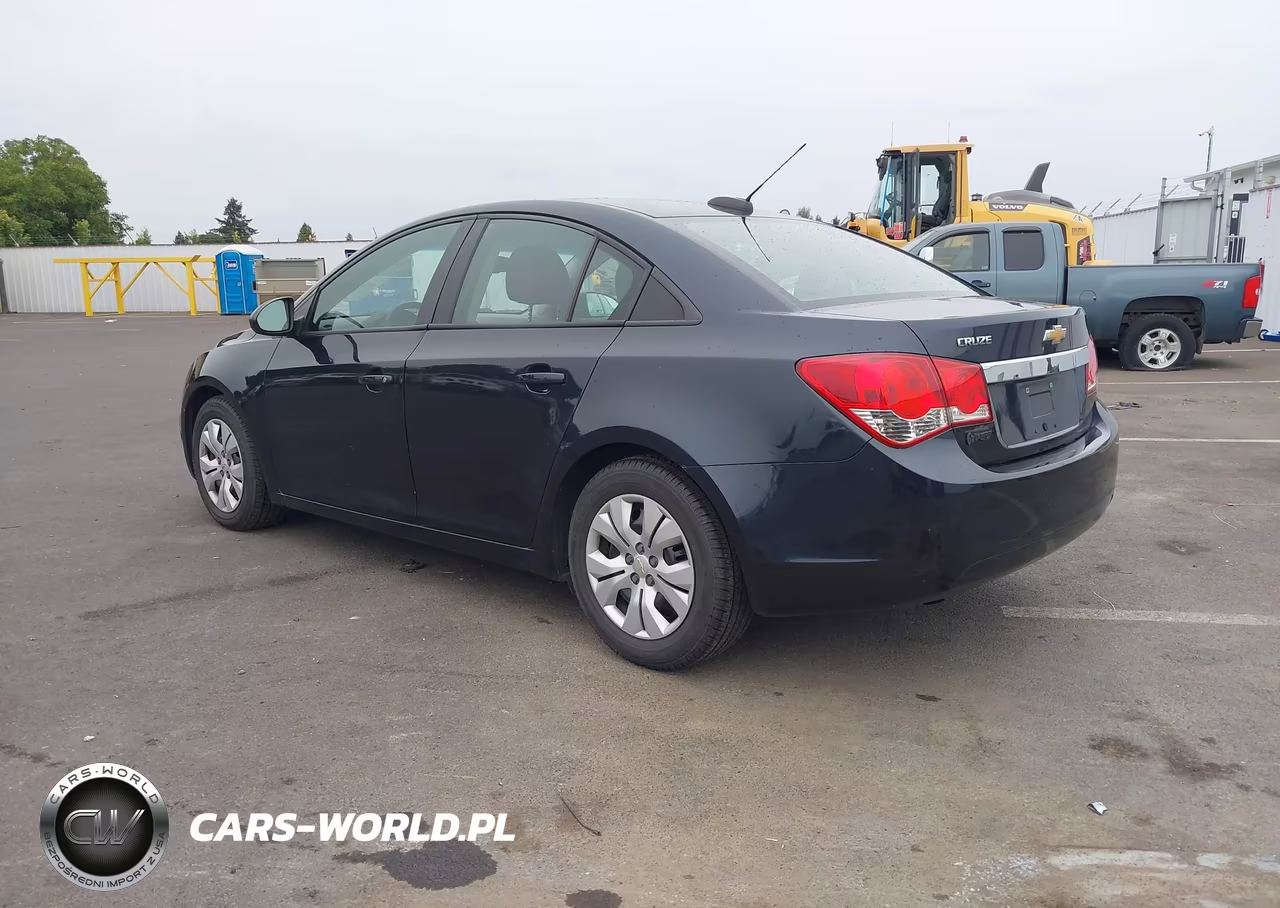 2015 Chevrolet Cruze Ls Manual VIN:1G1PB5SH5F7155273 - 3