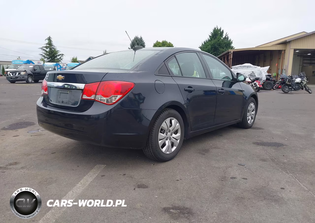 2015 Chevrolet Cruze Ls Manual VIN:1G1PB5SH5F7155273 - 4