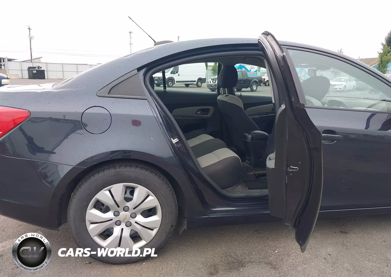 2015 Chevrolet Cruze Ls Manual VIN:1G1PB5SH5F7155273 - 8