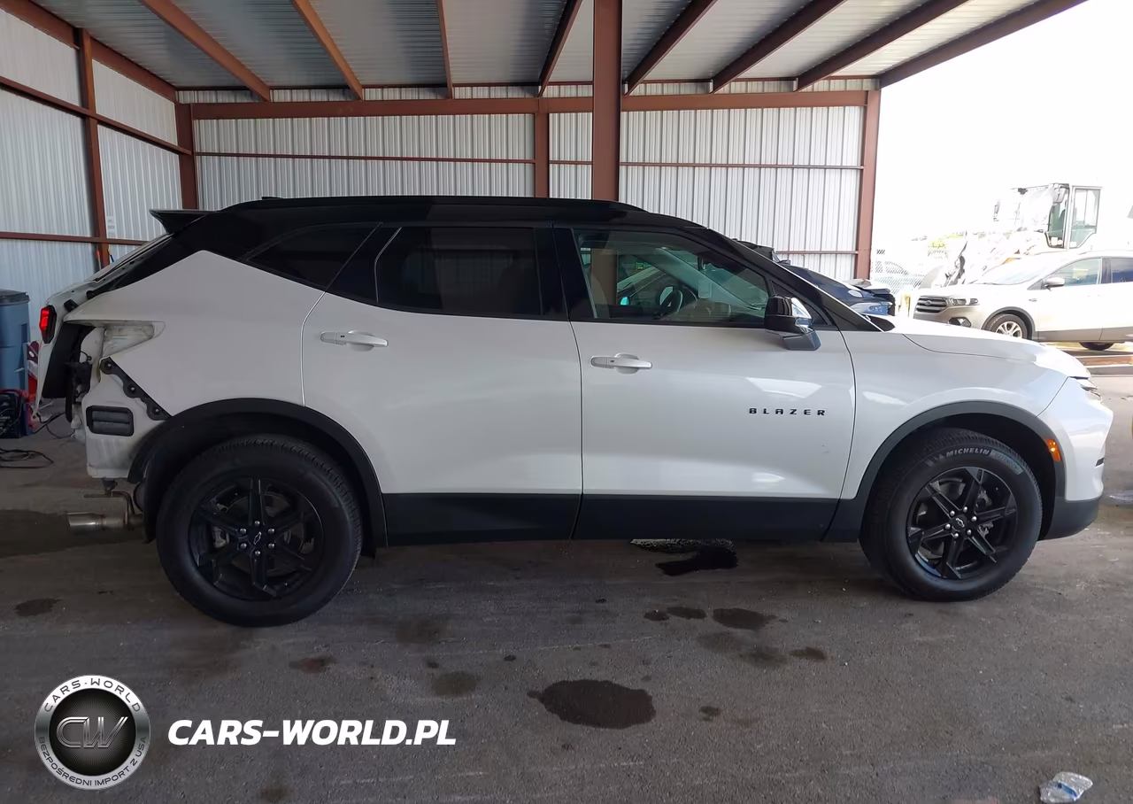 2023 Chevrolet Blazer Fwd 2Lt VIN:3GNKBCR4XPS182052 - 14