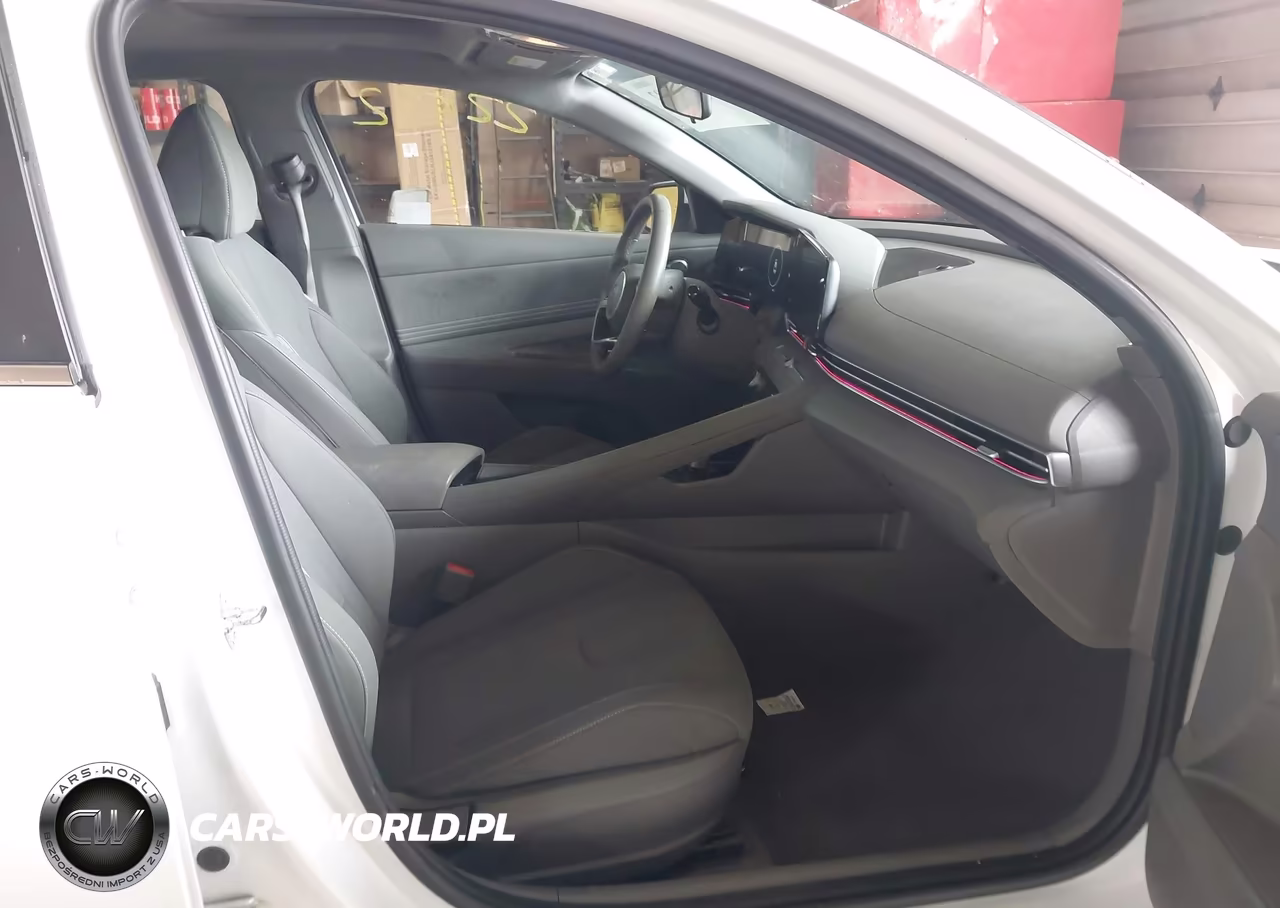 2024 Hyundai Elantra Sel VIN:KMHLS4DG8RU672346 - 5