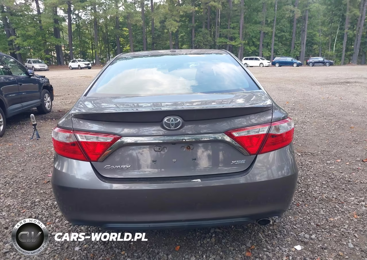 2017 Toyota Camry Xse VIN:4T1BF1FK8HU383207 - 17