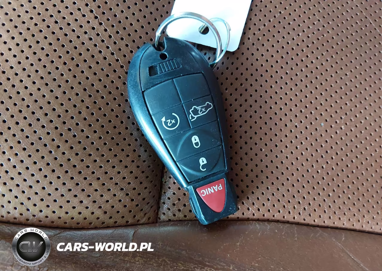 2012 Jeep Grand Cherokee Overland VIN:1C4RJECT7CC301147 - 11
