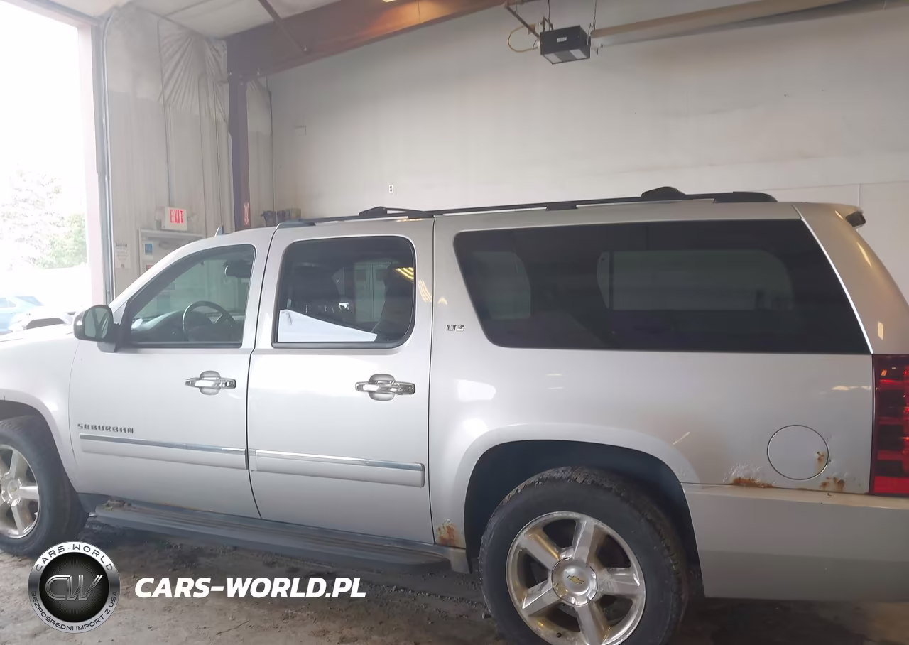 2010 Chevrolet Suburban 1500 Ltz VIN:1GNUKKE32AR166387 - 14