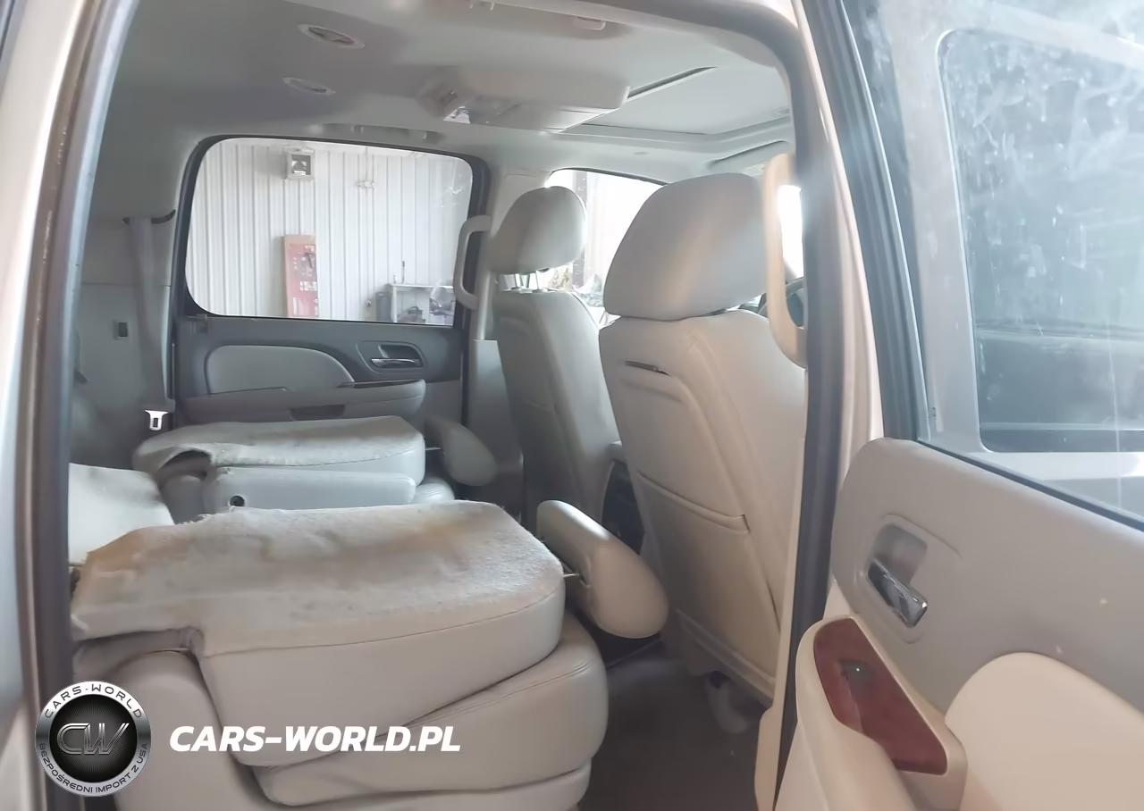 2010 Chevrolet Suburban 1500 Ltz VIN:1GNUKKE32AR166387 - 8