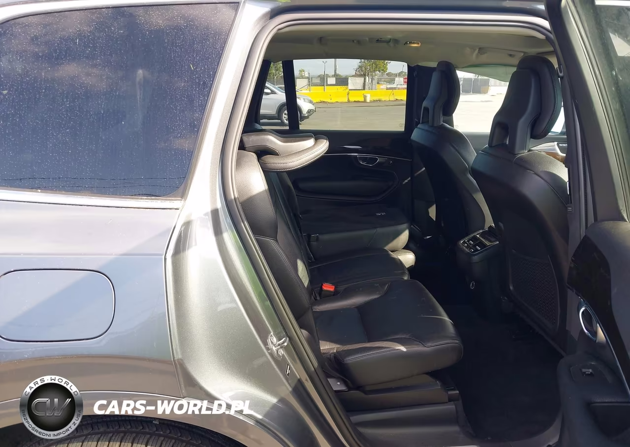 2018 Volvo Xc90 T6 Momentum VIN:YV4A22PK3J1337515 - 8