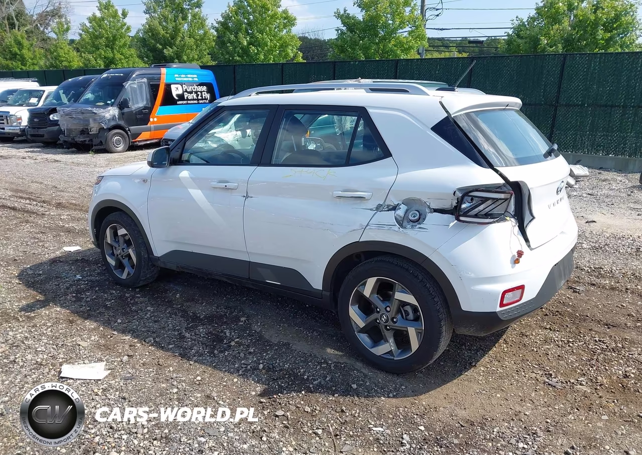 2024 Hyundai Venue Sel VIN:KMHRC8A36RU300052 - 3