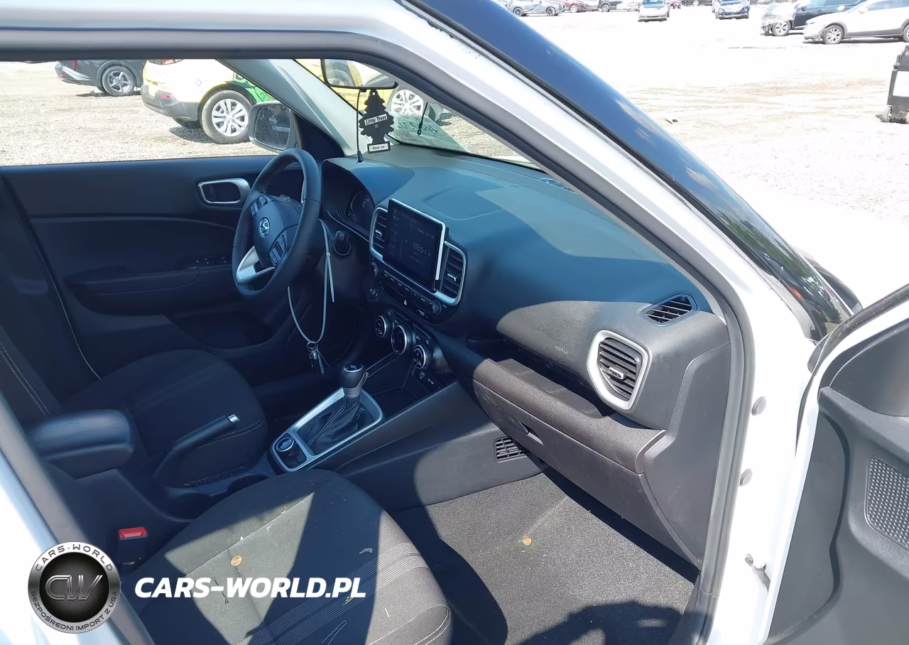 2024 Hyundai Venue Sel VIN:KMHRC8A36RU300052 - 5