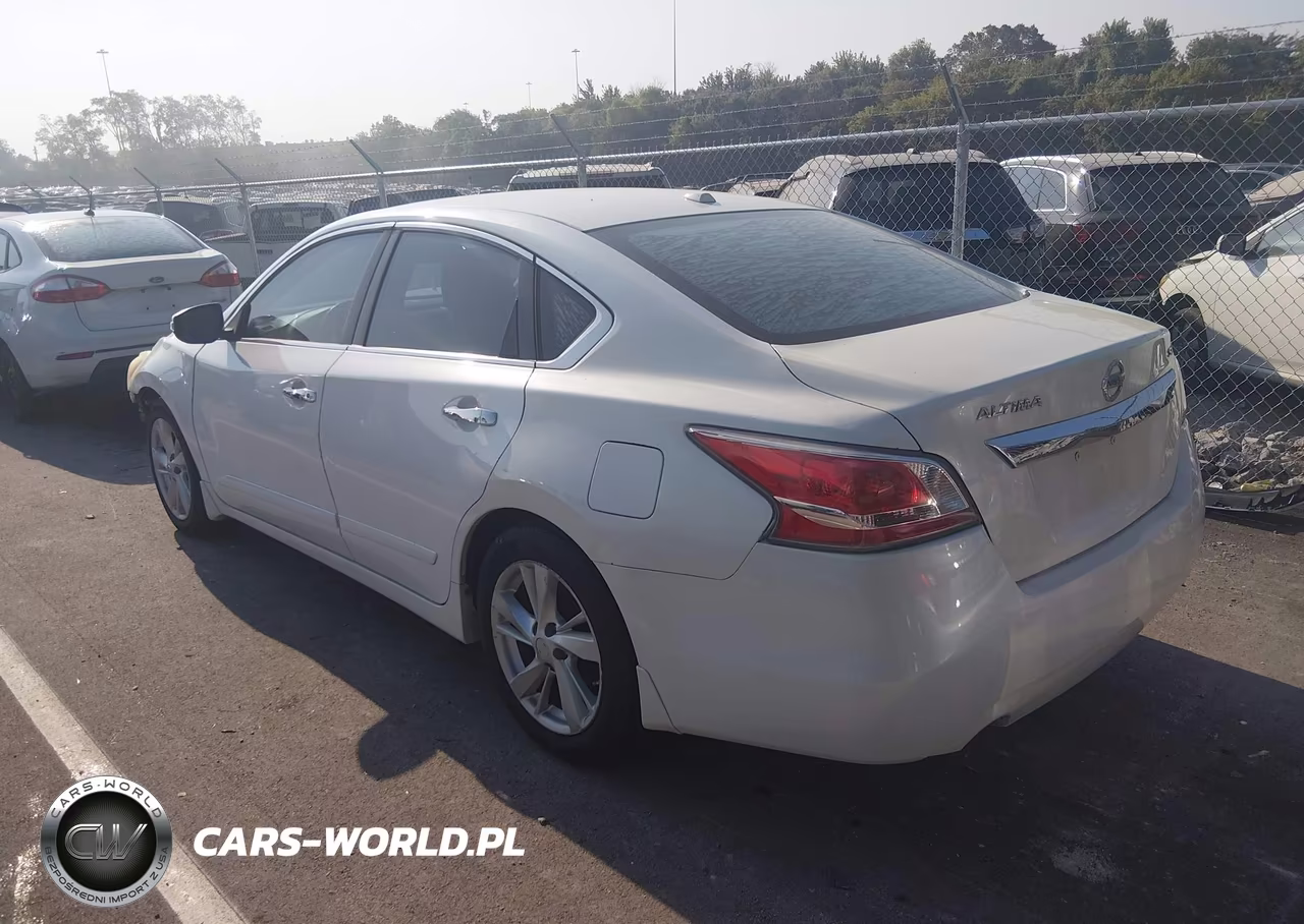 2015 Nissan Altima 2.5 Sv VIN:1N4AL3AP4FC144091 - 3