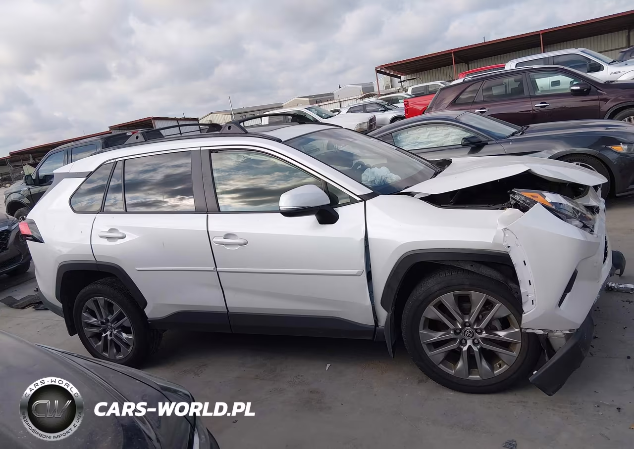 2023 Toyota Rav4 Xle Premium VIN:JTMC1RFV7PD112735 - 13