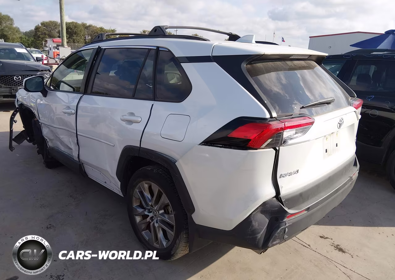 2023 Toyota Rav4 Xle Premium VIN:JTMC1RFV7PD112735 - 3