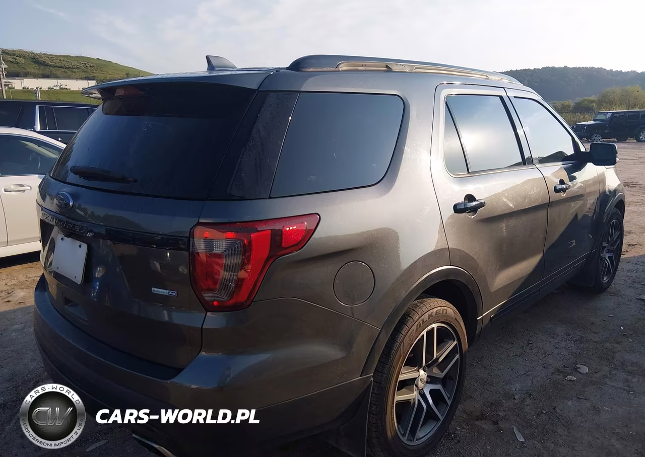 2016 Ford Explorer Sport VIN:1FM5K8GT4GGB92695 - 4