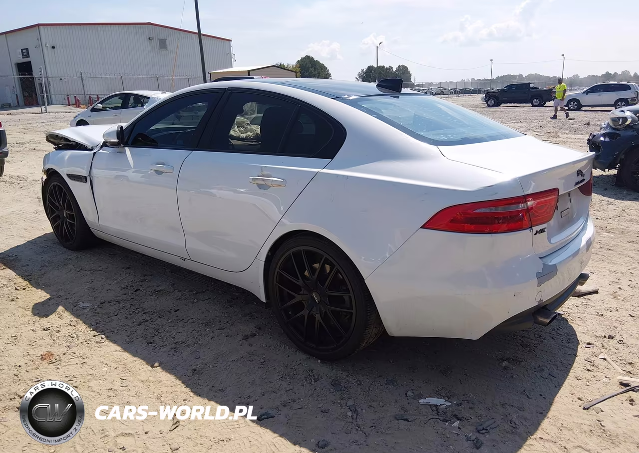 2017 Jaguar Xe 25T Premium VIN:SAJAD4BG3HA955859 - 3