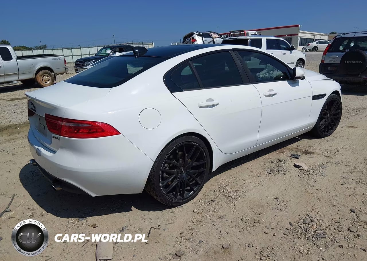 2017 Jaguar Xe 25T Premium VIN:SAJAD4BG3HA955859 - 4