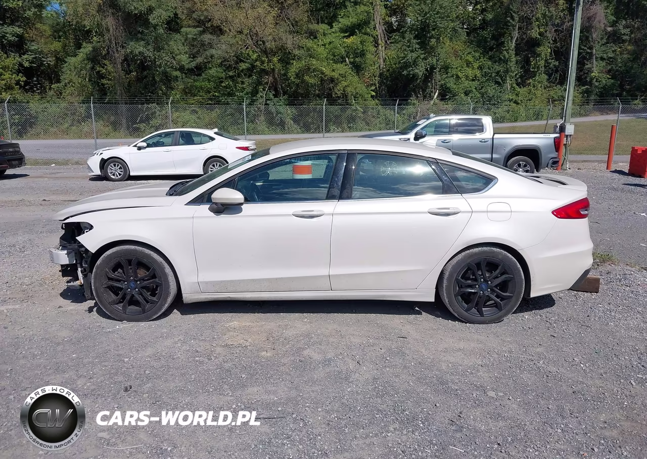 2019 Ford Fusion Se VIN:3FA6P0HD2KR194813 - 15