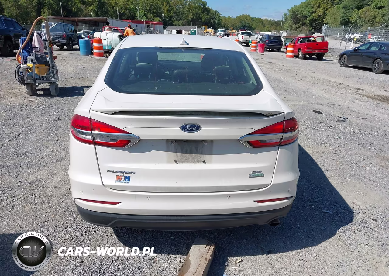 2019 Ford Fusion Se VIN:3FA6P0HD2KR194813 - 17