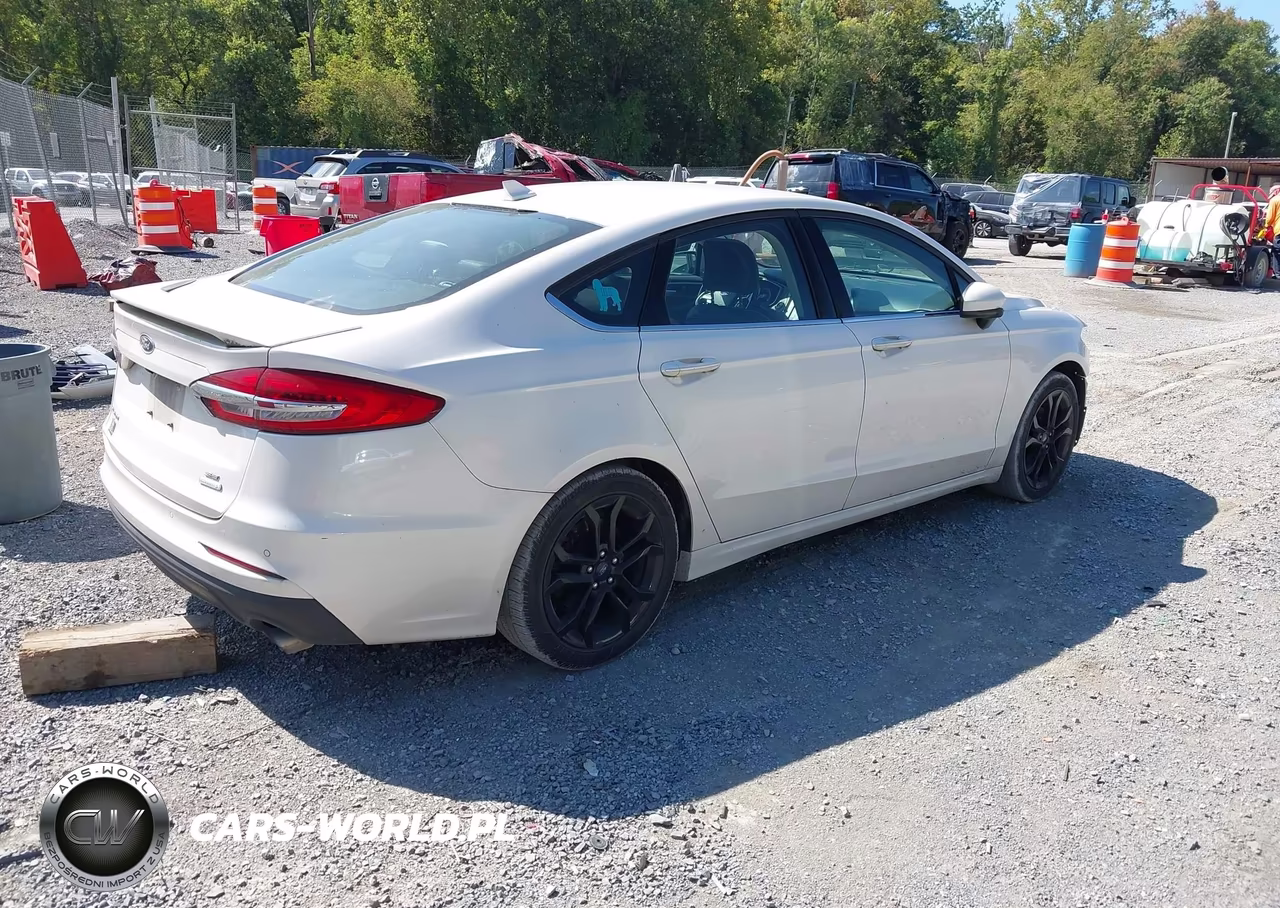 2019 Ford Fusion Se VIN:3FA6P0HD2KR194813 - 4