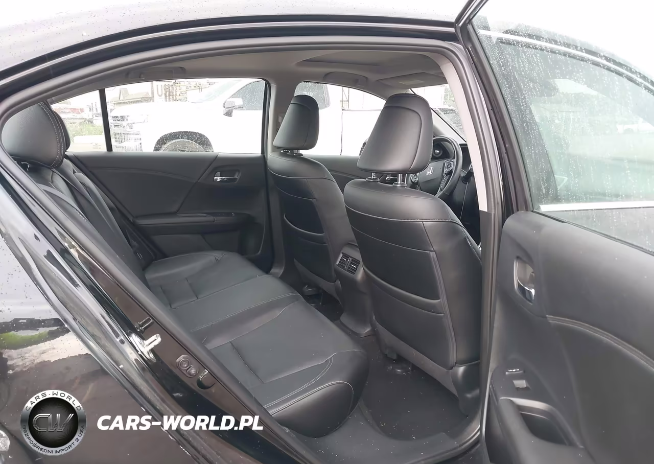 2016 Honda Accord Touring VIN:1HGCR3F96GA025002 - 8