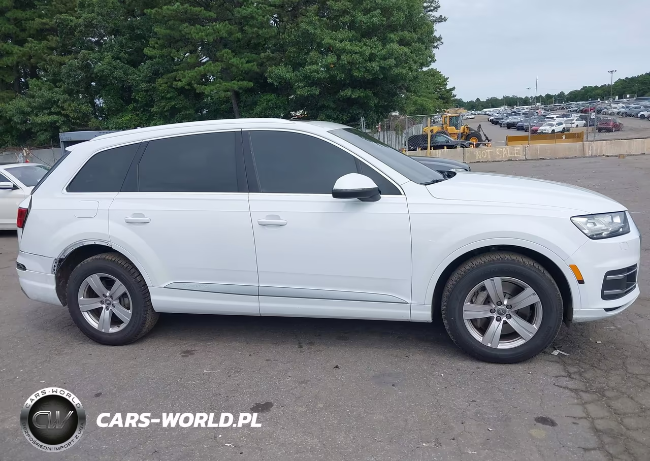 2018 Audi Q7 2.0T Premium VIN:WA1LHAF74JD020076 - 14