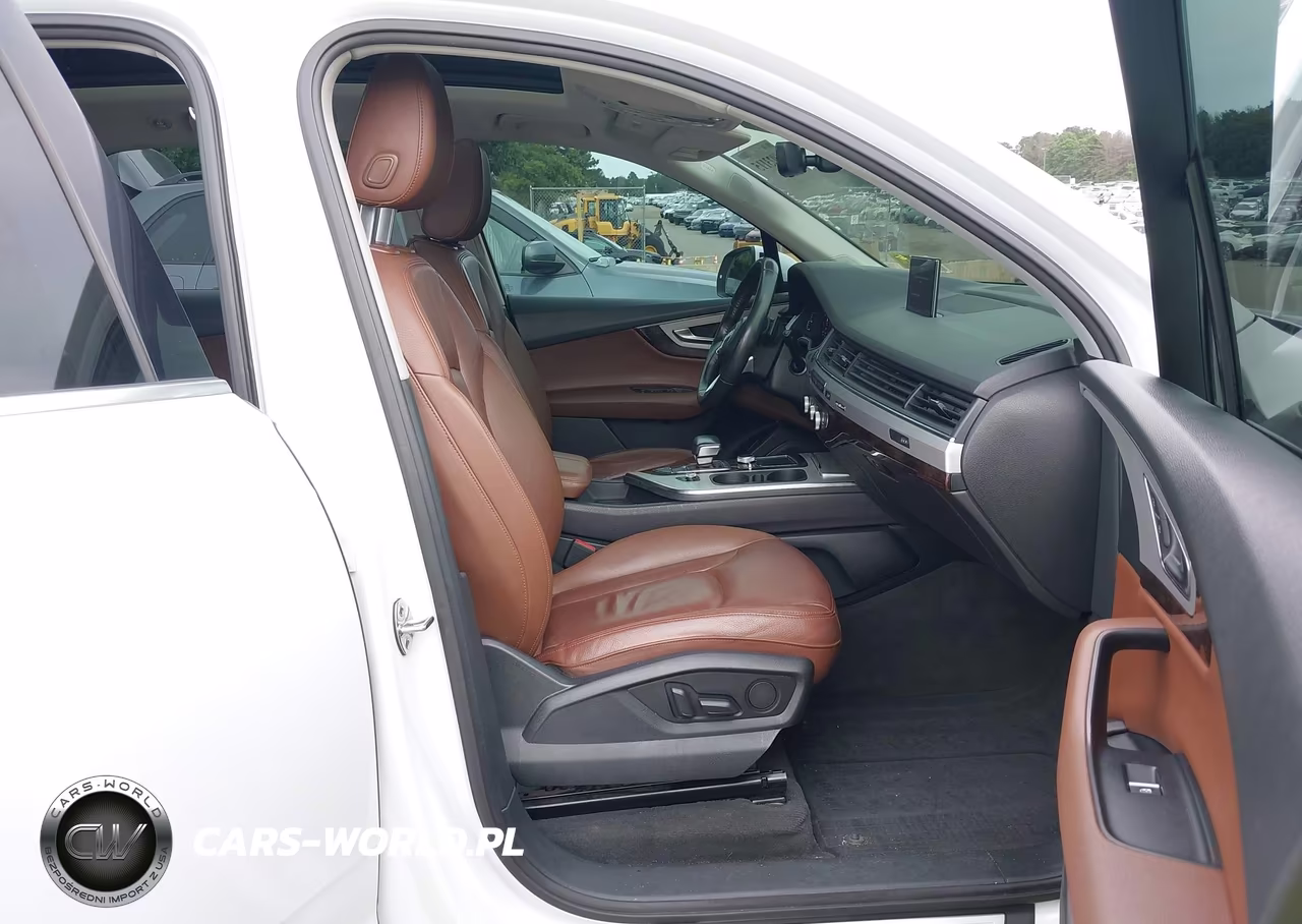2018 Audi Q7 2.0T Premium VIN:WA1LHAF74JD020076 - 5