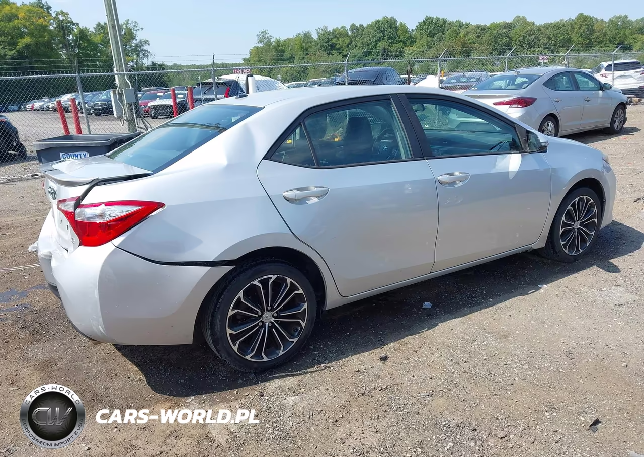2015 Toyota Corolla S Premium VIN:2T1BURHE2FC436557 - 4