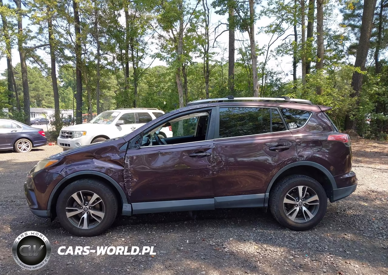 2018 Toyota Rav4 Xle VIN:2T3RFREV7JW739569 - 14