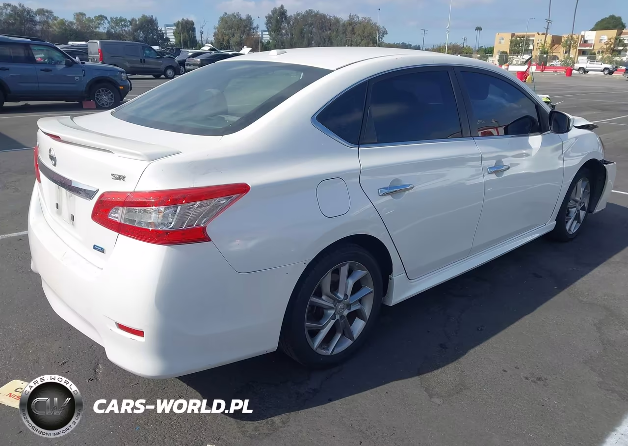 2013 Nissan Sentra Sr VIN:3N1AB7AP3DL651833 - 4