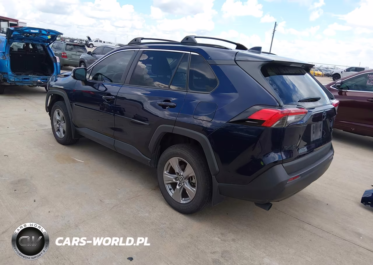 2025 Toyota Rav4 Xle VIN:2T3W1RFV3SW398673 - 3