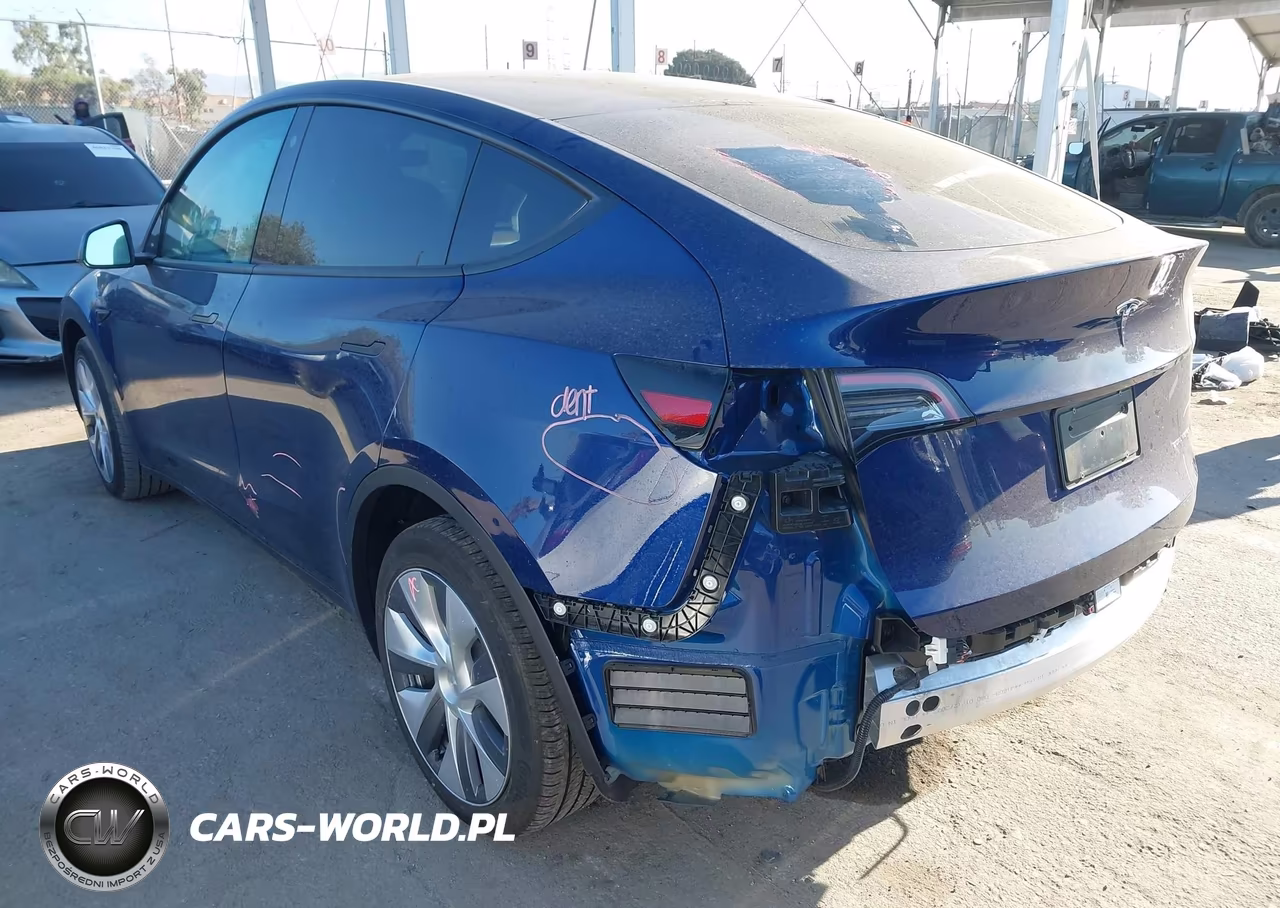 2023 Tesla Model Y Awd-Long Range Dual Motor All-Wheel Drive VIN:7SAYGDEE6PA092673 - 3