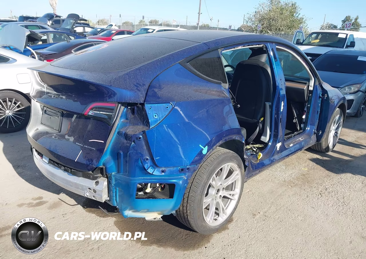 2023 Tesla Model Y Awd-Long Range Dual Motor All-Wheel Drive VIN:7SAYGDEE6PA092673 - 4