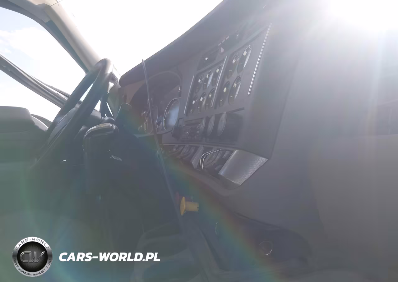 2020 Kenworth T880 VIN:1XKZD49X8LJ374099 - 6