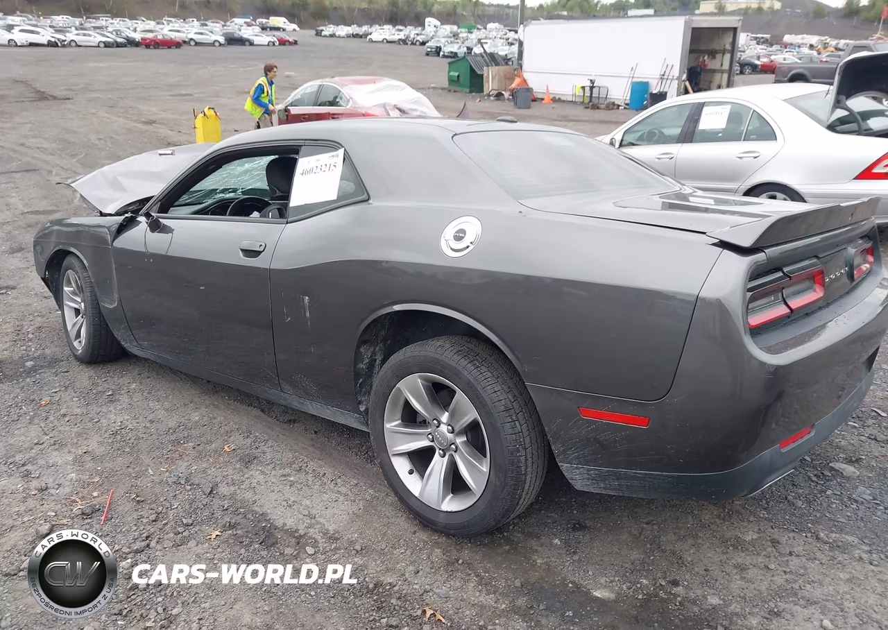 2018 Dodge Challenger Sxt VIN:2C3CDZAG1JH245733 - 3