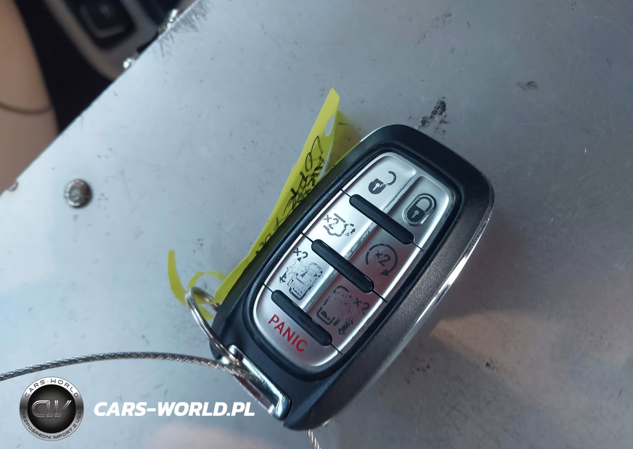 2024 Chrysler Pacifica Touring L VIN:2C4RC1BG4RR149643 - 11