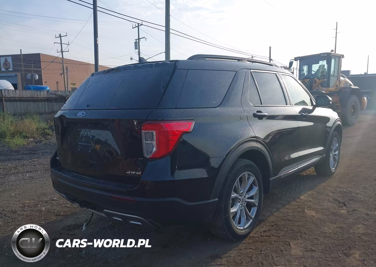 2023 Ford Explorer Xlt VIN:1FMSK8DH4PGC39419 - 4