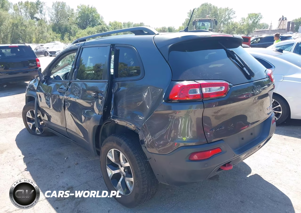 2015 Jeep Cherokee Trailhawk VIN:1C4PJMBSXFW618689 - 3