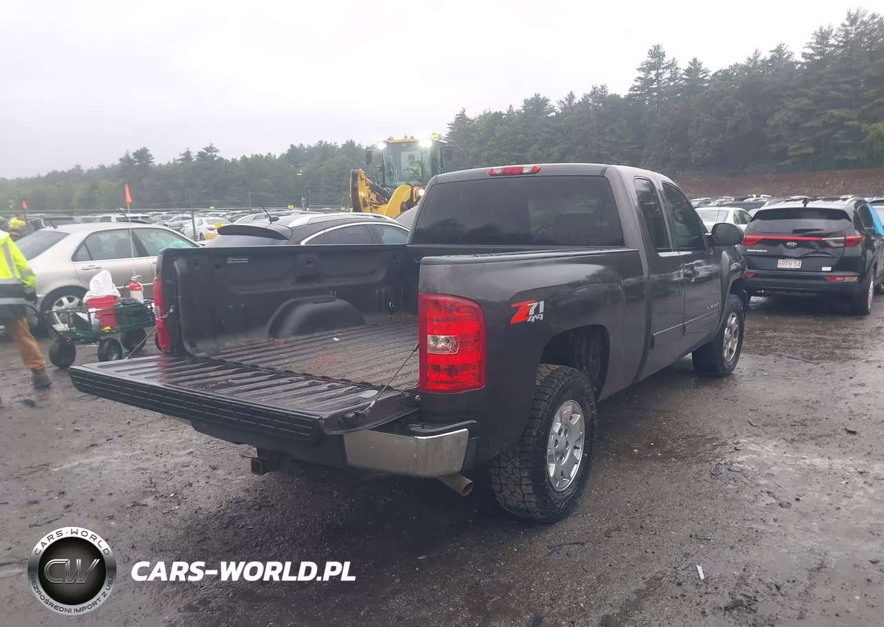 2010 Chevrolet Silverado 1500 Lt VIN:1GCSKSE37AZ250012 - 4