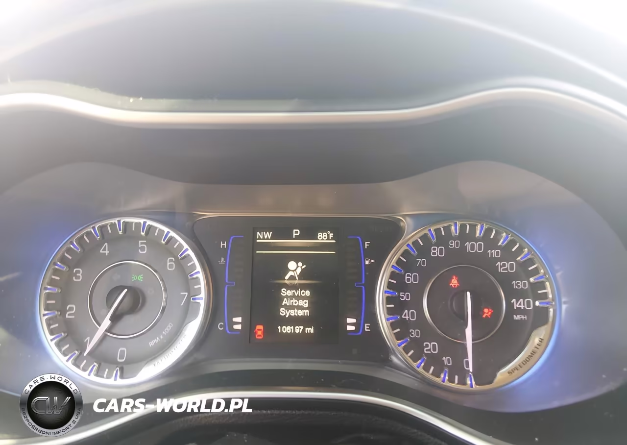 2015 Chrysler 200 Limited VIN:1C3CCCAB4FN599460 - 7