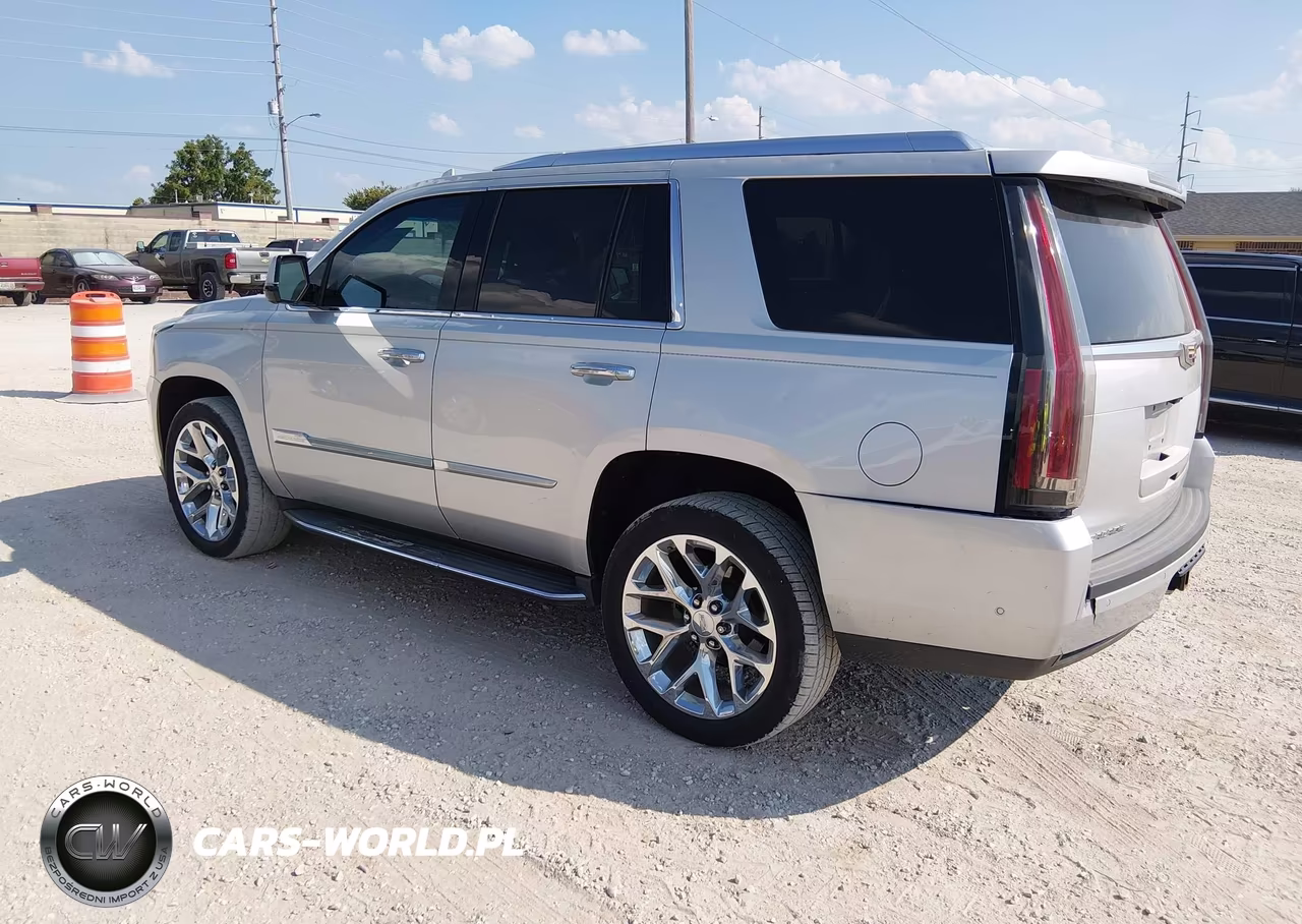 2018 Cadillac Escalade Premium Luxury VIN:1GYS4CKJ7JR141322 - 3