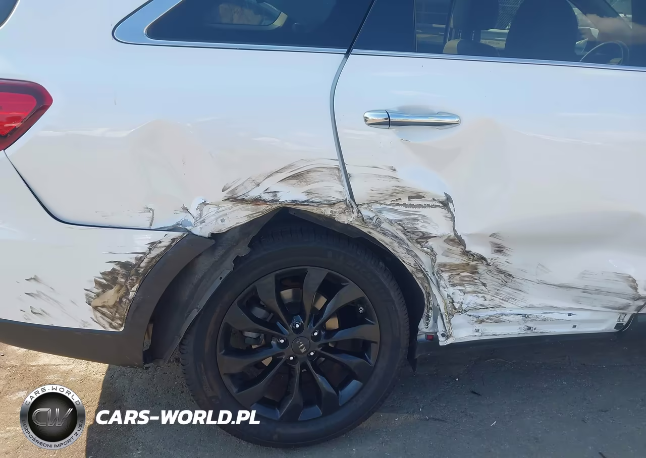2020 Kia Sorento 3.3L Ex VIN:5XYPH4A5XLG709056 - 6