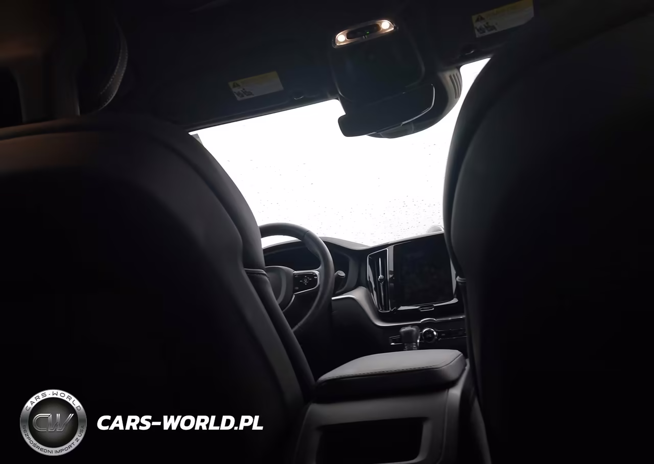 2018 Volvo Xc60 T6 R-Design VIN:LYVA22RM1JB101049 - 14