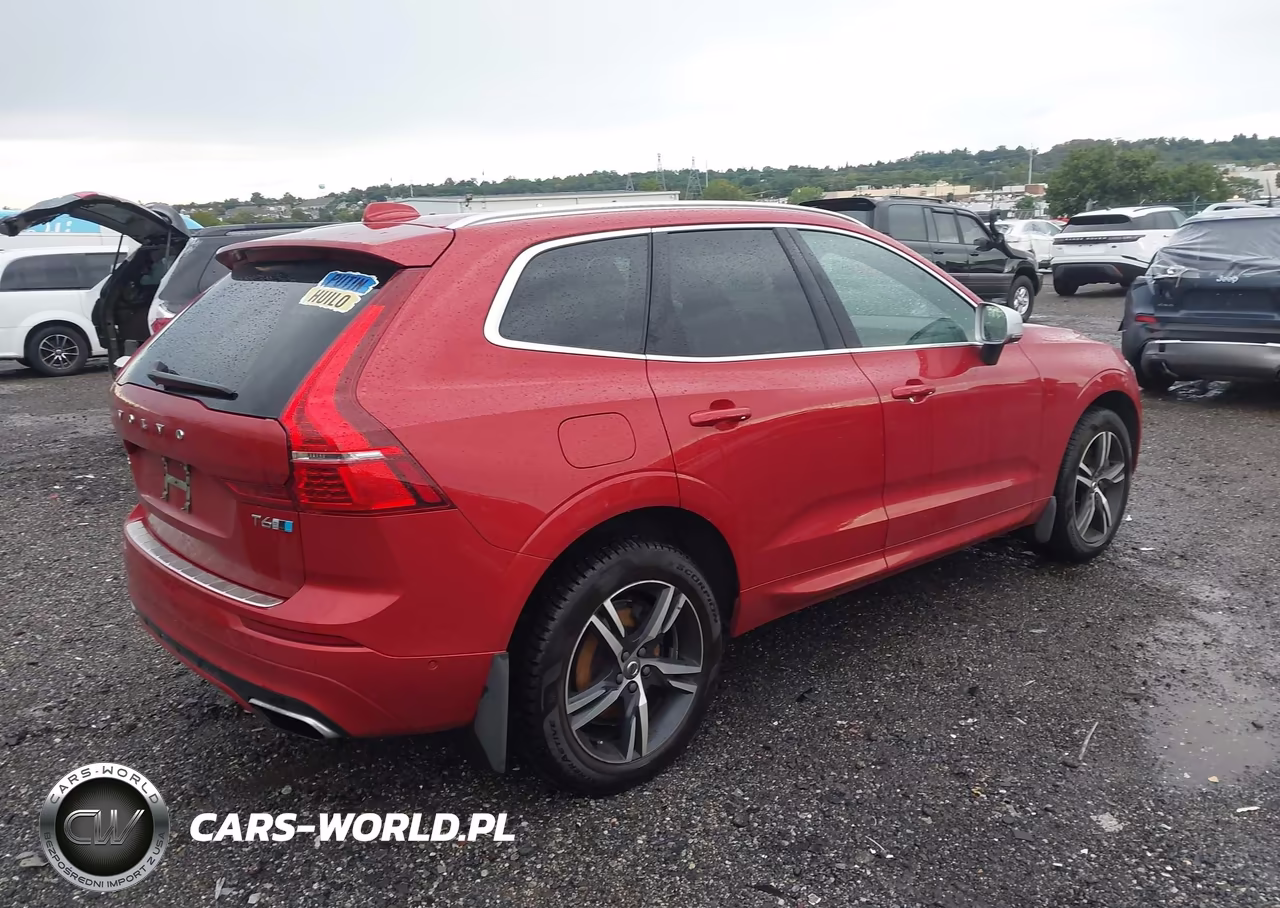 2018 Volvo Xc60 T6 R-Design VIN:LYVA22RM1JB101049 - 4