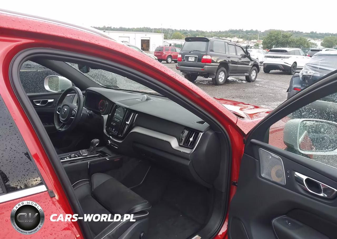 2018 Volvo Xc60 T6 R-Design VIN:LYVA22RM1JB101049 - 5