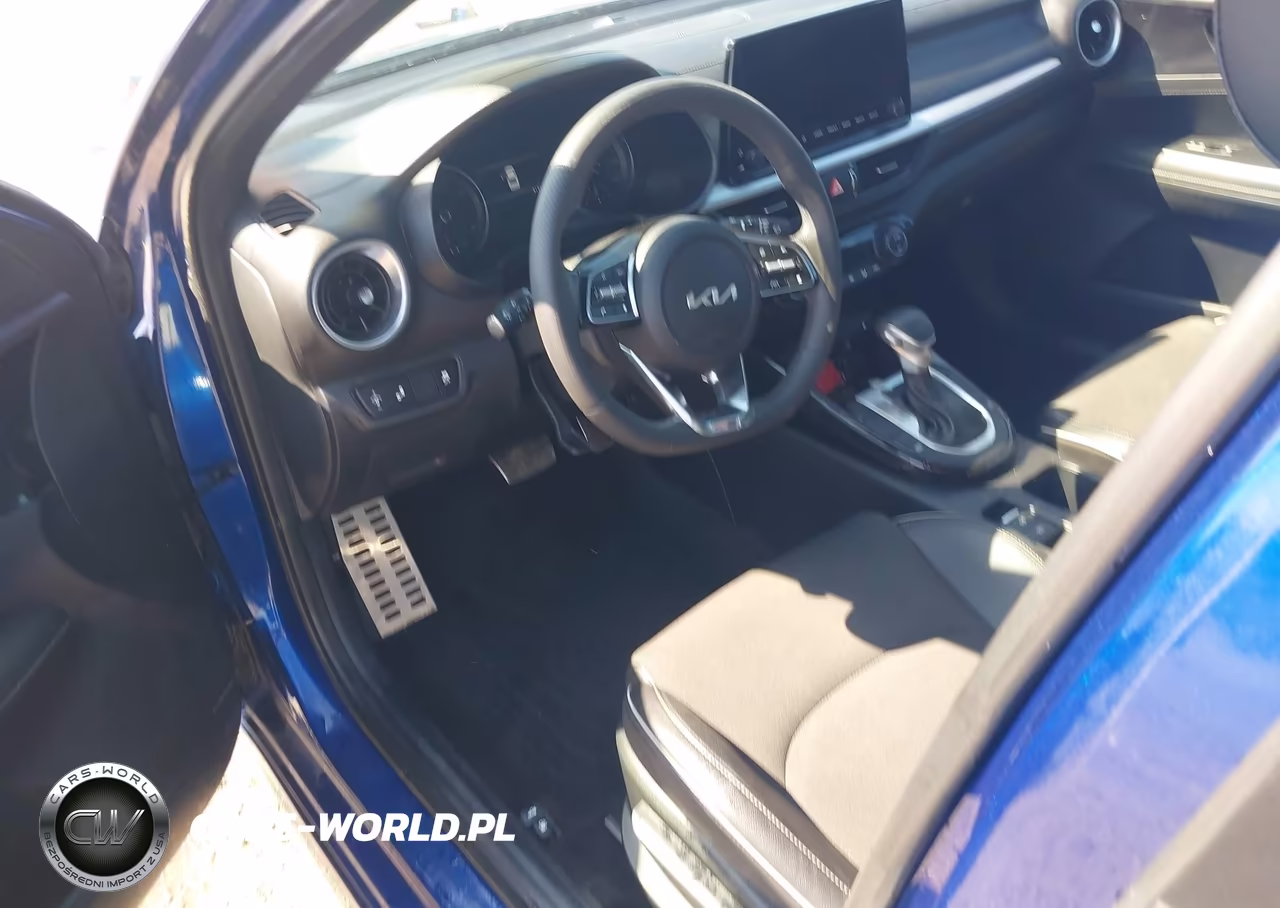 2024 Kia Forte Gt-Line VIN:3KPF54AD0RE812245 - 18