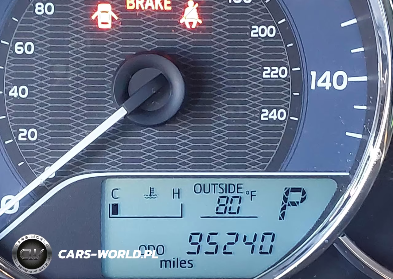 2016 Toyota Corolla Le VIN:5YFBURHE6GP551597 - 15