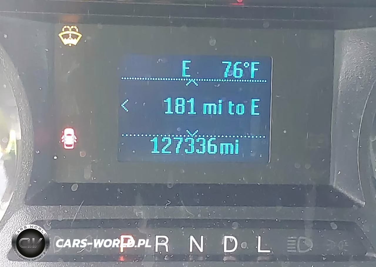 2018 Ford Fusion S VIN:3FA6P0G74JR196153 - 15